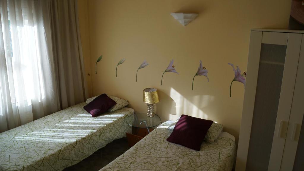 Good-Apartments Барселона Екстериор снимка